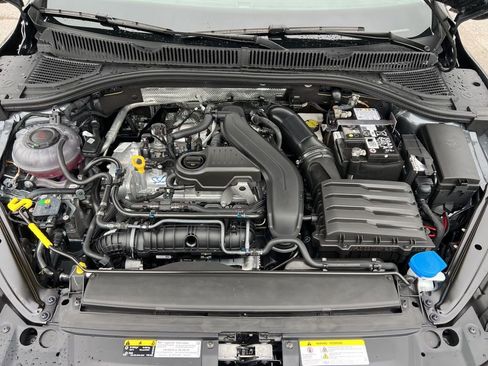 New 2026 Volkswagen Jetta SE FWD image 11