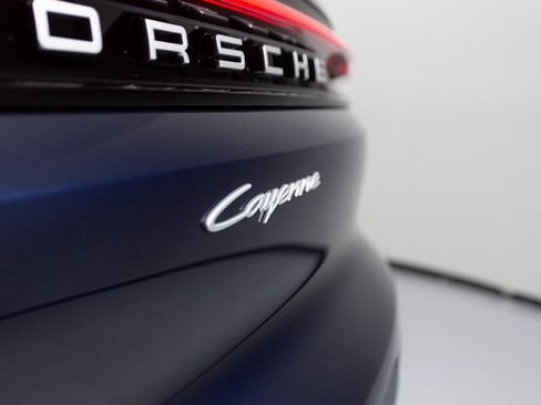 New 2026 Porsche Cayenne image 36