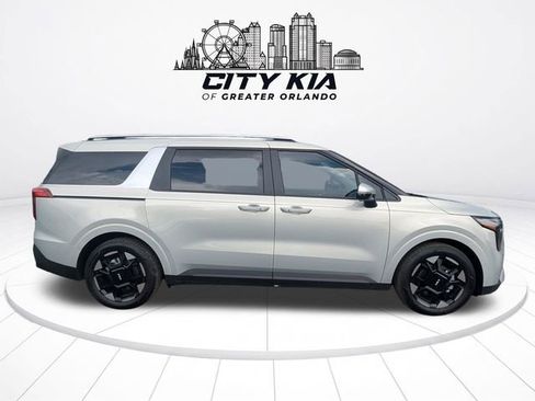 New 2027 Kia Carnival EX FWD image 7