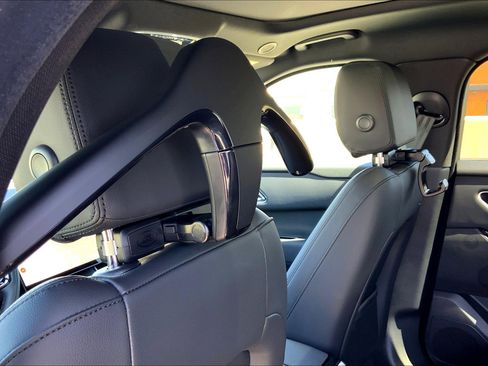 New 2026 Land Rover Range Rover Velar S image 20