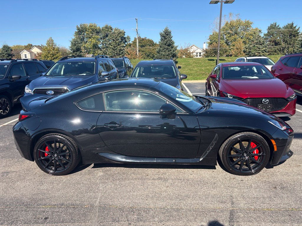 Used 2025 Toyota GR86 Premium w/ Performance Package RWD image 2