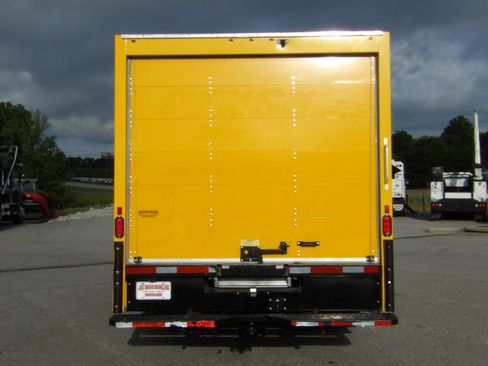 Used 2021 GMC Savana 3500 Extended w/ Power Convenience Package image 6