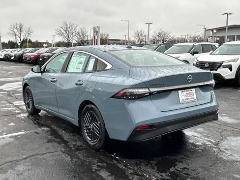 New 2026 Nissan Sentra SV w/ SV Convenience Package FWD image 6