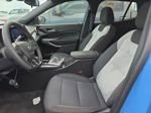 Used 2024 Chevrolet Trax RS w/ Sunroof Package image 9