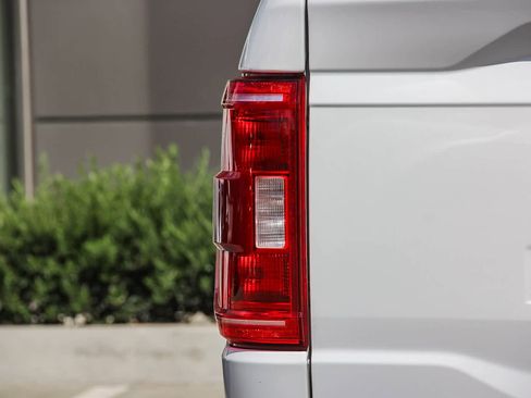 Used 2023 Ford F150 XLT image 6