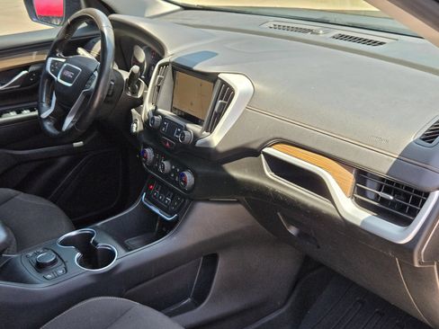 Used 2019 GMC Terrain SLE w/ Driver Convenience Package FWD image 29