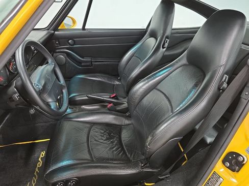Used 1997 Porsche 911 Carrera RWD image 5