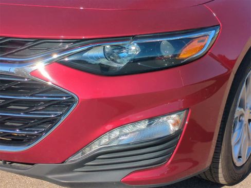 Used 2024 Chevrolet Malibu LT image 12