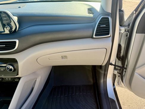 Used 2019 Hyundai Tucson SE image 22