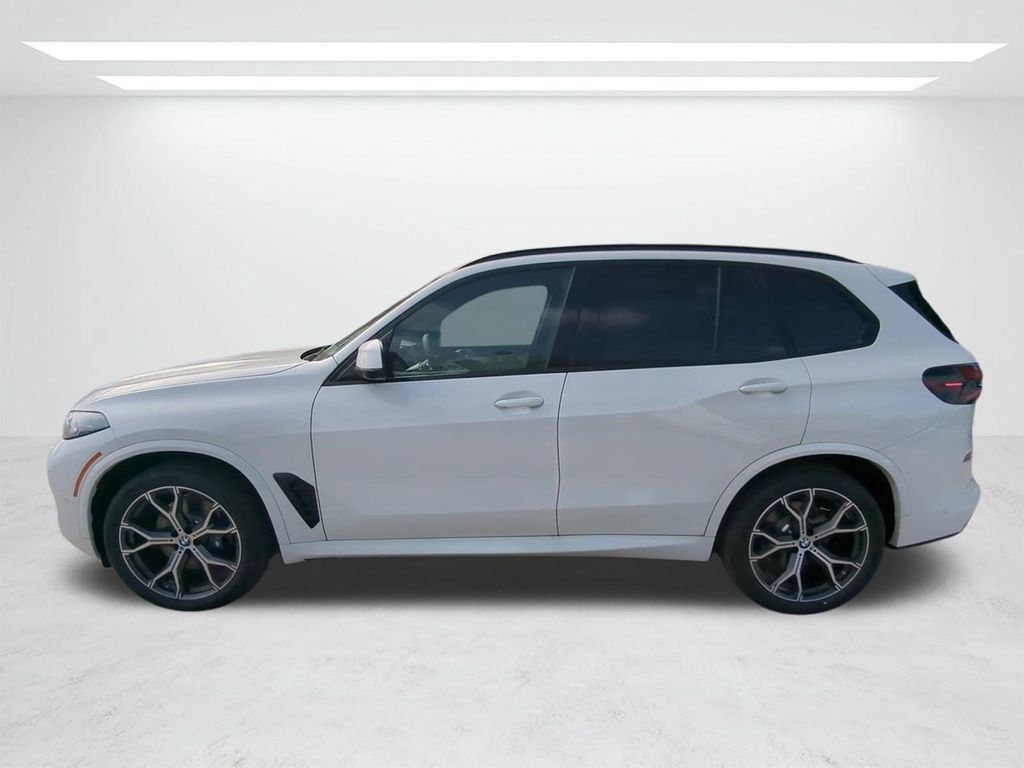 New 2026 BMW X5 xDrive40i w/ M Sport Package AWD/4WD image 7
