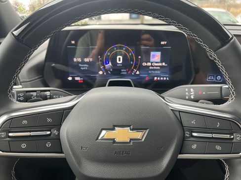 New 2025 Chevrolet Traverse High Country FWD image 12