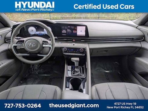 Used 2023 Hyundai Elantra SEL w/ Convenience Package image 14