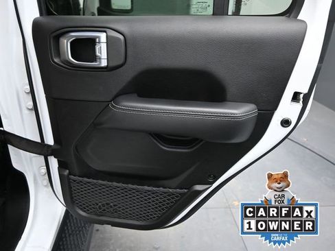 Used 2023 Jeep Wrangler Unlimited Sahara w/ Cold Weather Group image 25