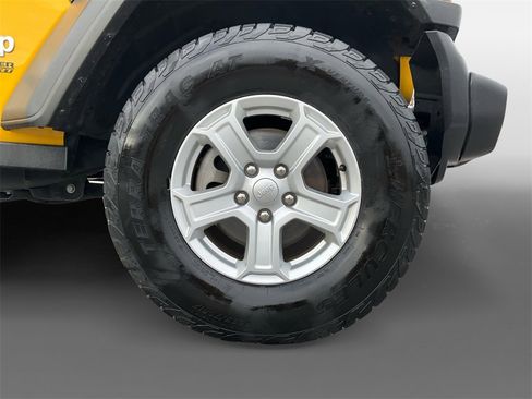 Used 2020 Jeep Wrangler Sport image 16