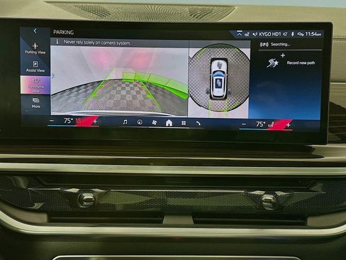 Used 2025 BMW X5 xDrive40i w/ Parking Assistance Package image 16