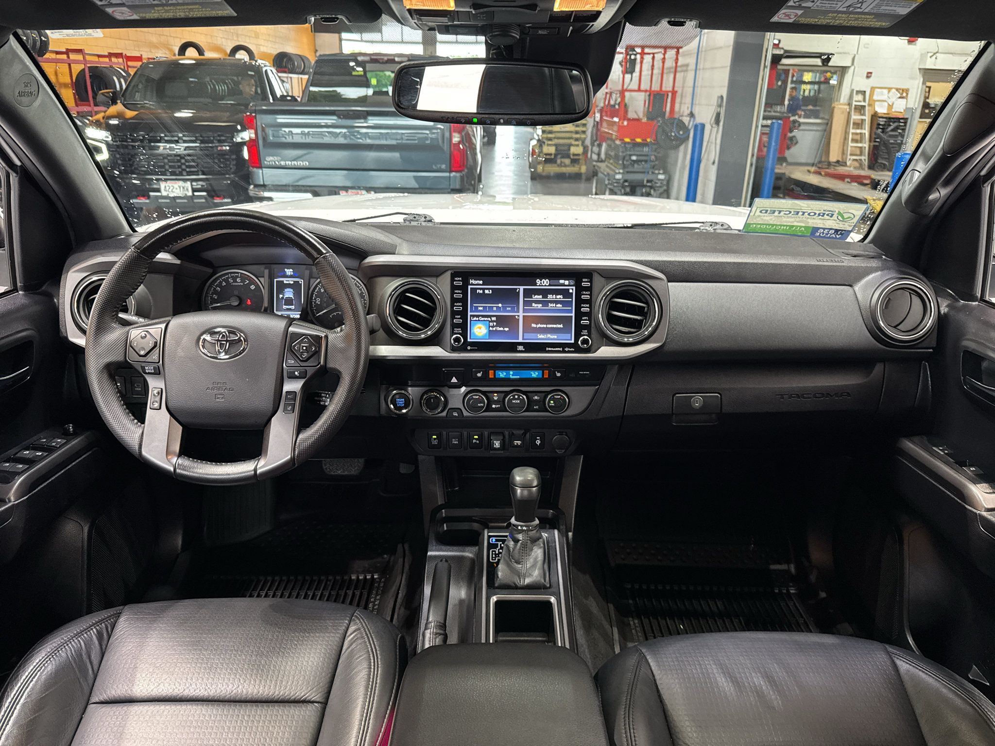 Used 2021 Toyota Tacoma TRD Off-Road w/ TRD Premium Off Road Package AWD/4WD image 12
