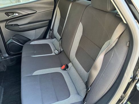 Used 2025 Chevrolet TrailBlazer LT image 37