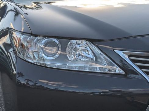 Used 2013 Lexus ES 350 w/ Premium Pkg image 10