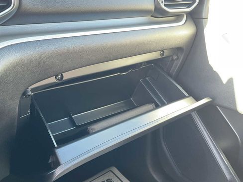 Used 2021 Ford Explorer XLT w/ Equipment Group 202A image 35