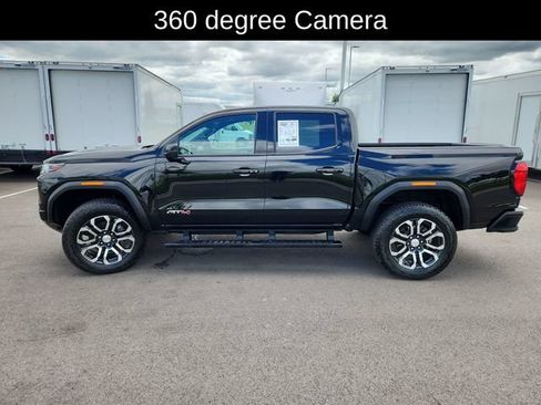 Used 2024 GMC Canyon AT4 w/ AT4 Premium Package AWD/4WD image 4