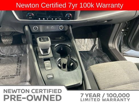 Used 2023 Nissan Rogue SV FWD image 12