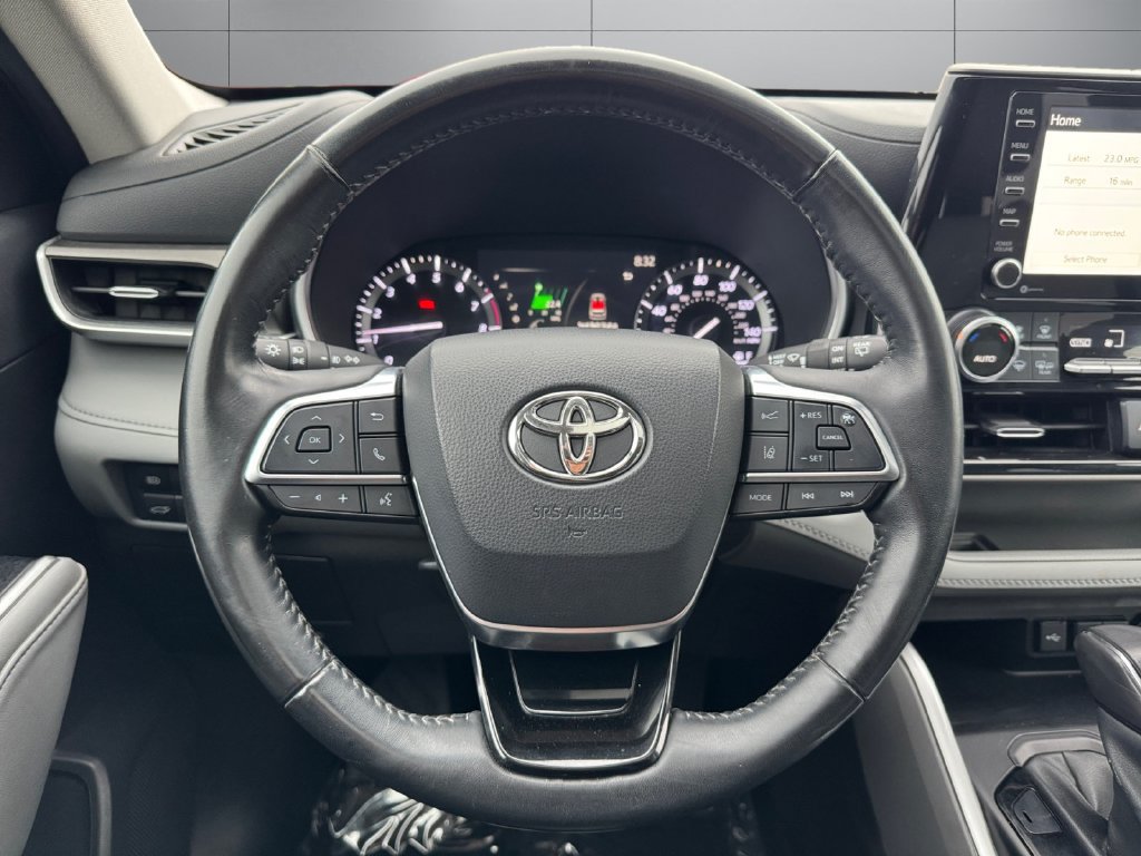 Used 2021 Toyota Highlander XLE AWD/4WD image 13