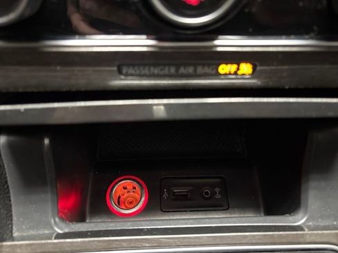 Used 2016 Volkswagen Passat 1.8T SEL Premium image 51