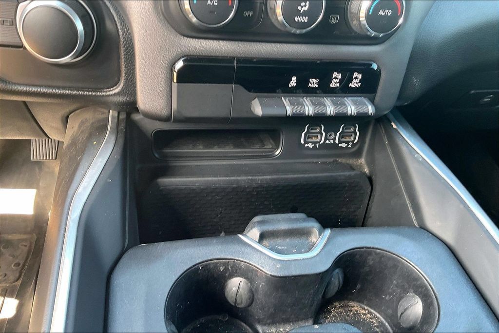 Used 2022 RAM 1500 Big Horn RWD image 34