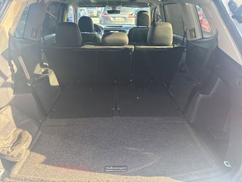 Used 2023 Volkswagen Atlas SEL Premium image 22