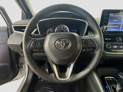Used 2022 Toyota Corolla SE w/ SE Preferred Package FWD image 13