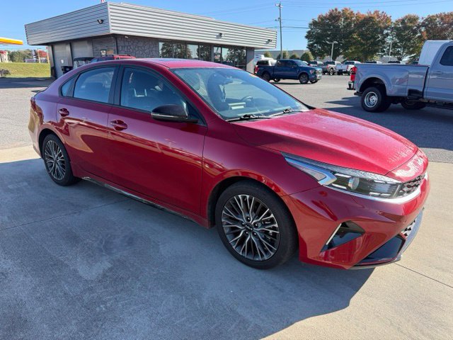 Used 2024 Kia Forte GT-Line w/ GT-Line Premium Package FWD image 3