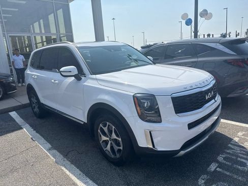 Used 2022 Kia Telluride EX FWD image 3