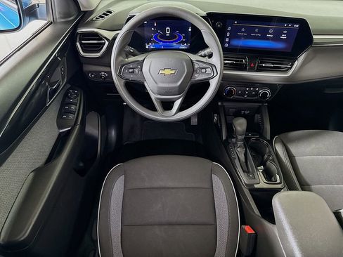 Used 2025 Chevrolet TrailBlazer LT image 18