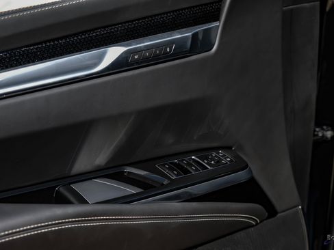 Used 2026 Cadillac Escalade V w/ LPO, ONYX Package image 86