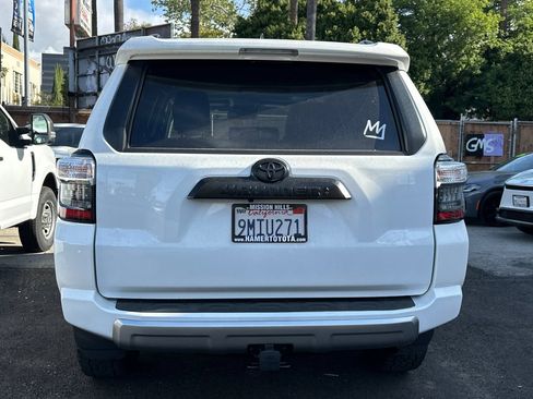 Used 2024 Toyota 4Runner TRD Off-Road Premium w/ TRD Black Wheel Package (TMS) AWD/4WD image 6