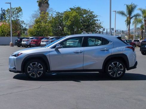 Used 2023 Lexus UX 250h FWD image 8
