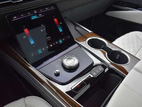 Certified 2026 Cadillac Escalade Platinum Sport w/ LPO, ONYX Package image 22