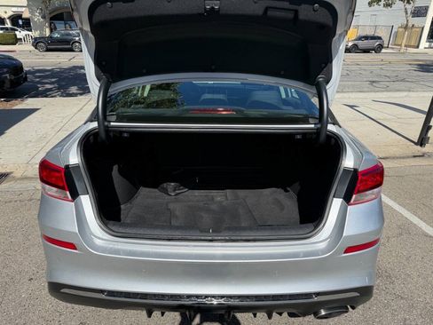 Used 2020 Kia Optima LX FWD image 42