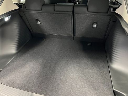 Used 2025 Honda HR-V LX image 27