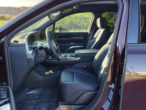 New 2025 Cadillac Escalade IQ Luxury 1 image 9