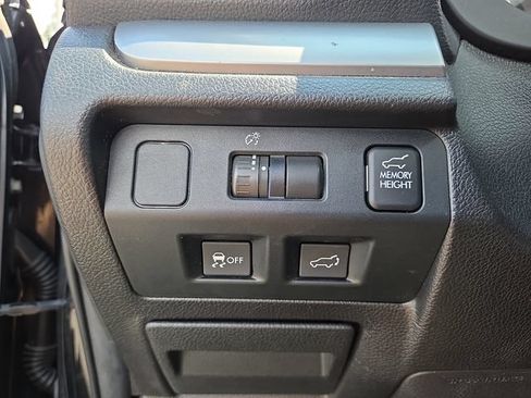Used 2015 Subaru Forester 2.5i Limited AWD/4WD image 29