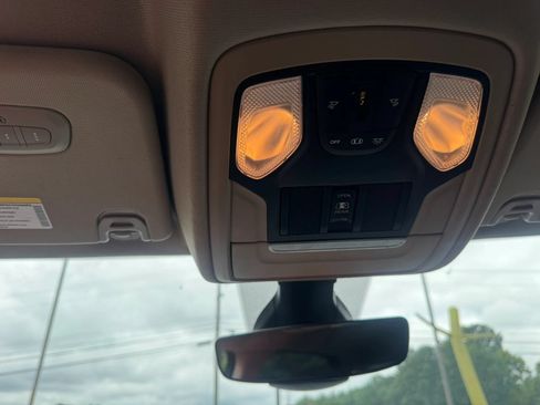Used 2019 RAM 1500 Big Horn AWD/4WD image 30