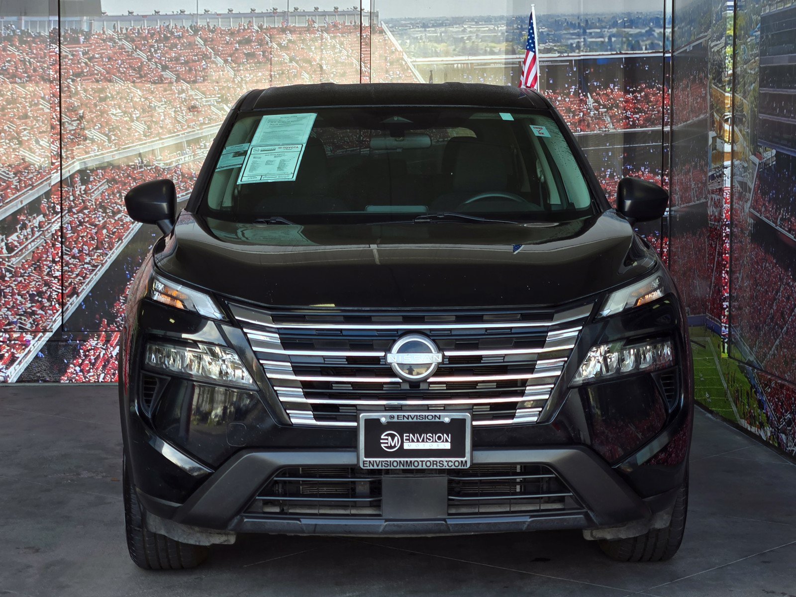 Used 2024 Nissan Rogue S AWD/4WD image 3