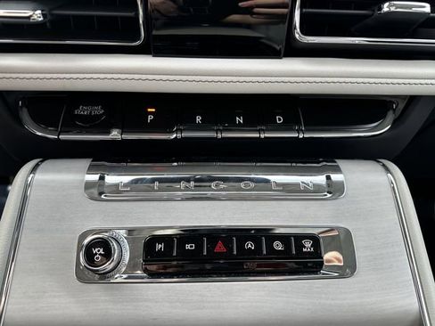Used 2025 Lincoln Aviator Reserve w/ Equipment Group 201A image 24