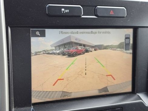 Used 2015 Ford F150 Lariat w/ Equipment Group 502A Luxury RWD image 23