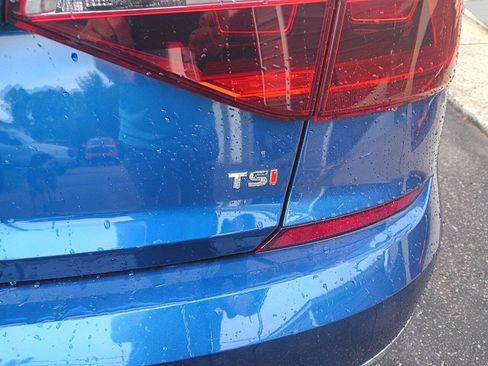 Used 2017 Volkswagen Passat 1.8T R-Line FWD image 7