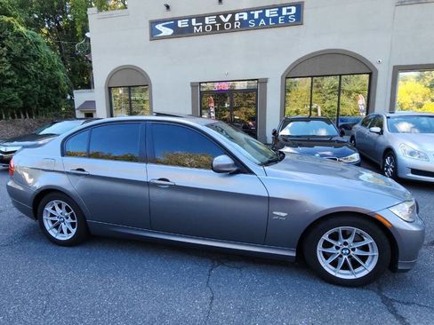 Used 2010 BMW 328i xDrive Sedan image 8