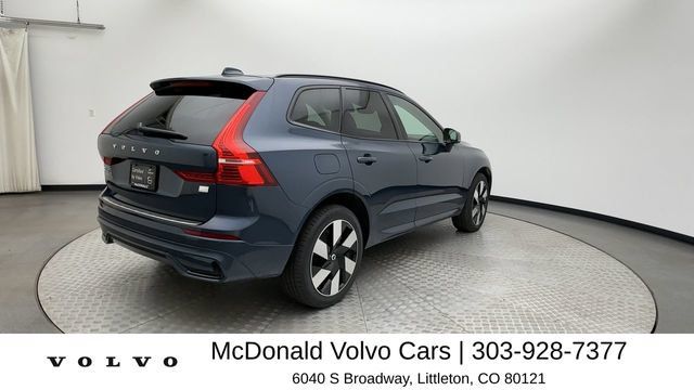 Certified 2024 Volvo XC60 T8 Plus w/ Protection Package Premier AWD/4WD image 8
