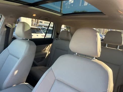 Used 2019 Volkswagen Atlas SEL image 13