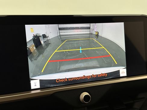 Used 2023 Toyota Crown XLE image 19